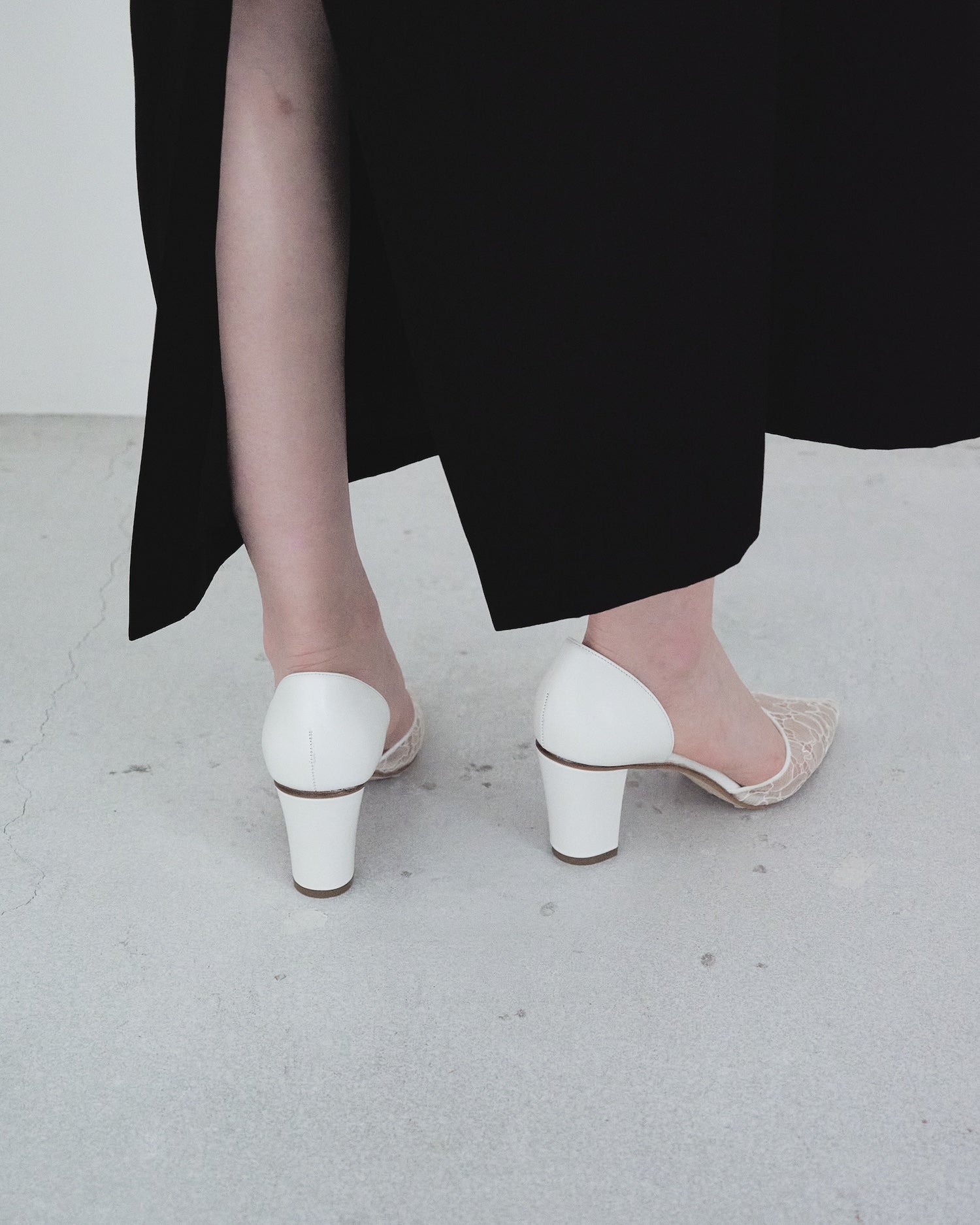 HAAVE レース オープン サイドパンプス HAAVE | Lace Open-Side Pumps | レース オープンサイド パンプス